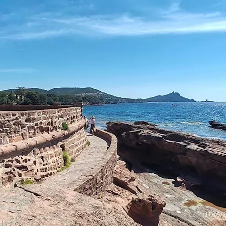 Au Calme Avec Piscine, 600 M De La Feriehus *