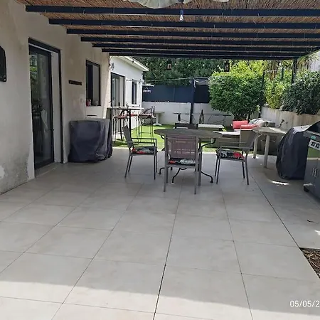 Feriehus Au Calme Avec Piscine, 600 M De La Saint-Raphaël