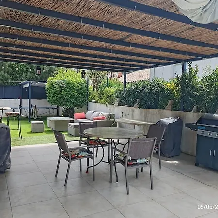 Feriehus Au Calme Avec Piscine, 600 M De La Saint-Raphaël